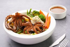 Braised Octopus With Red Wine Sauce (2)