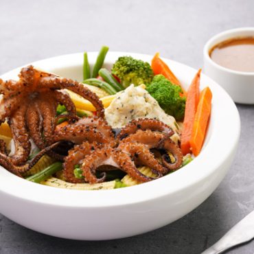 Braised Octopus With Red Wine Sauce (2)